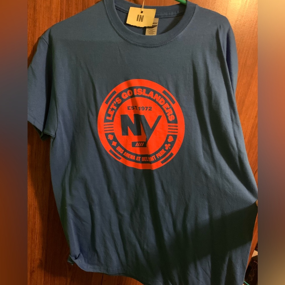 Like New Islanders Tshirt